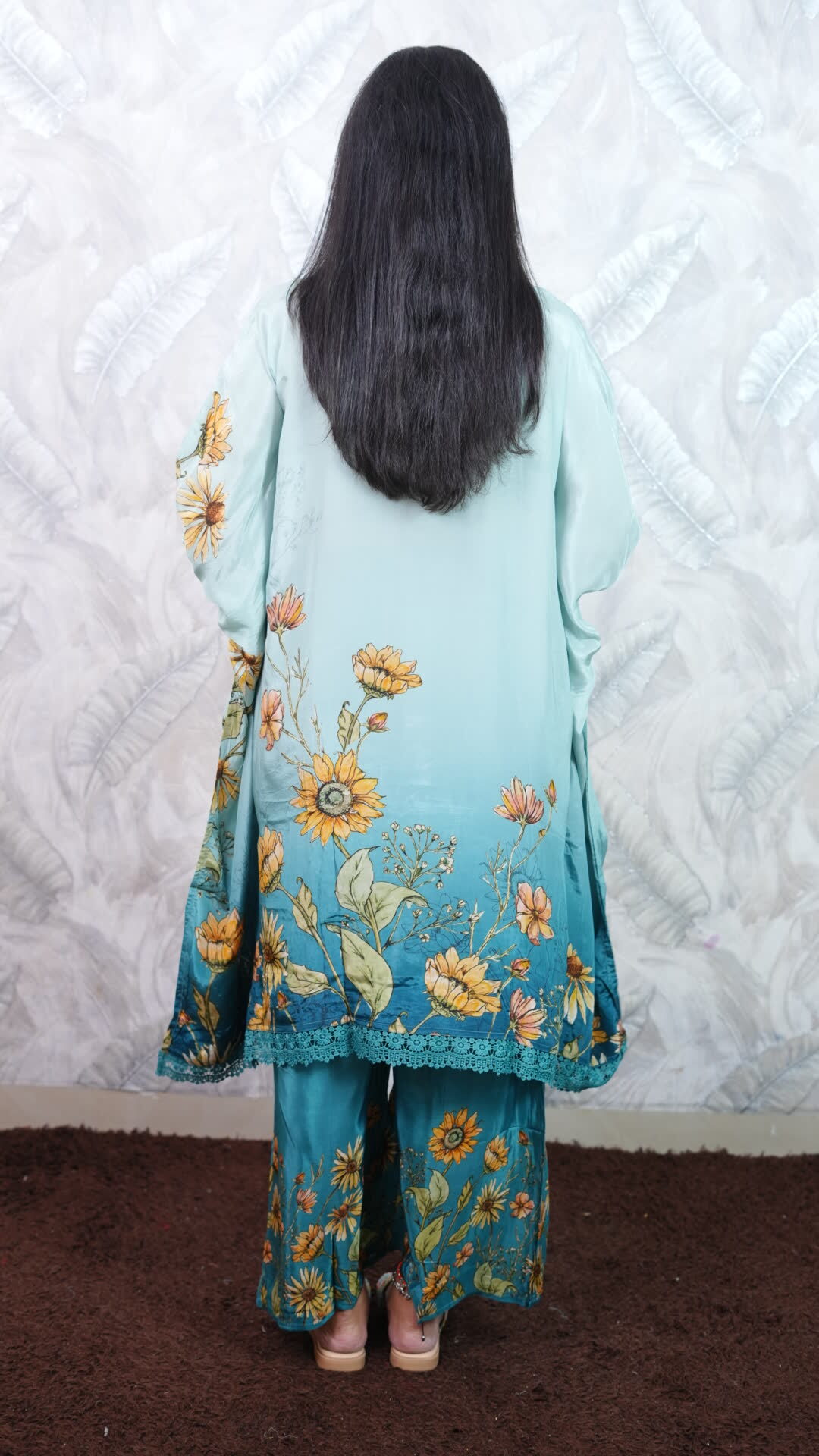 Floral Printed Kurta Set - Image 4